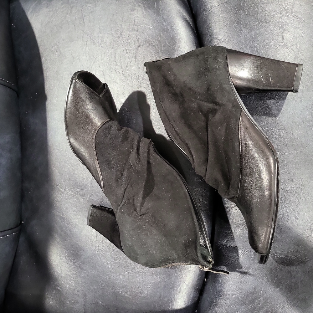 Women's Designer Heels - Picture 5 of 8